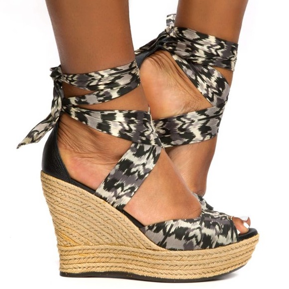 UGG Sz 7.5 LUCIANNA Platform Wedge Sandals, Silk Tie Upper - Picture 6 of 10